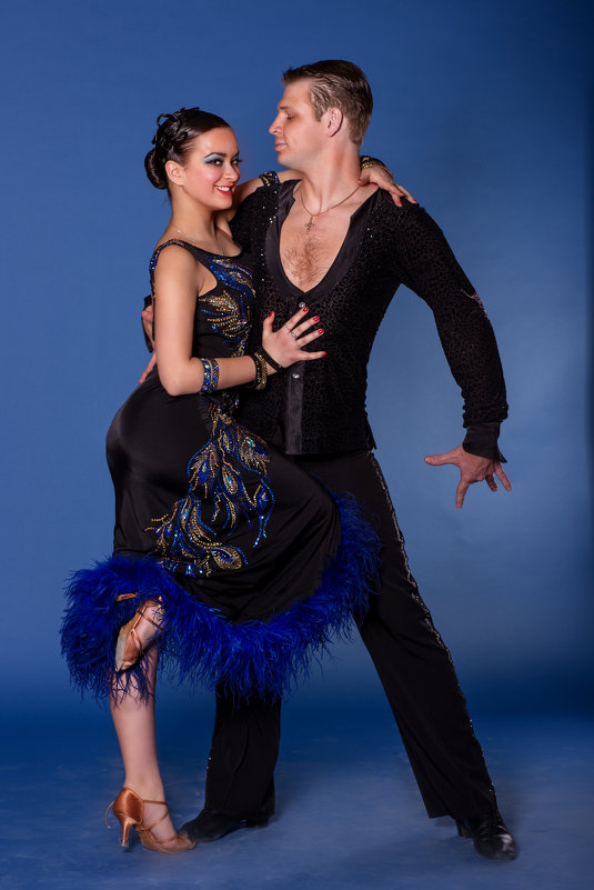 Танцоры - Влад Селезнев