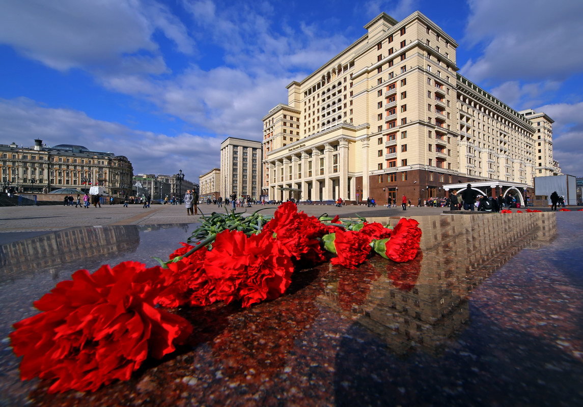 Москва - Михаил Бибичков