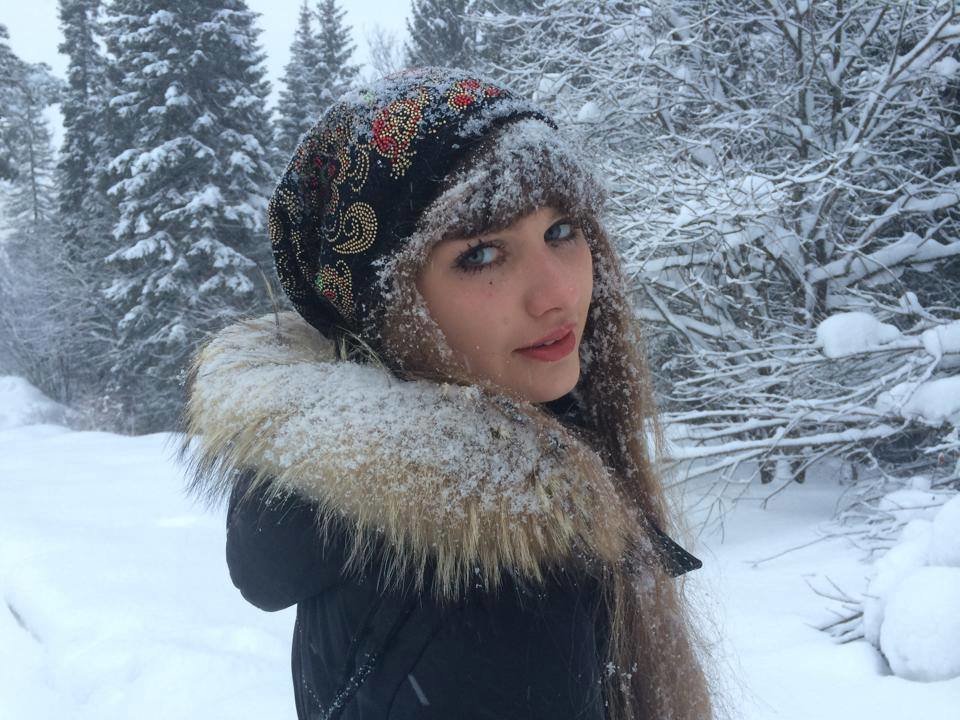 Девушка зимой - Иван Ермен
