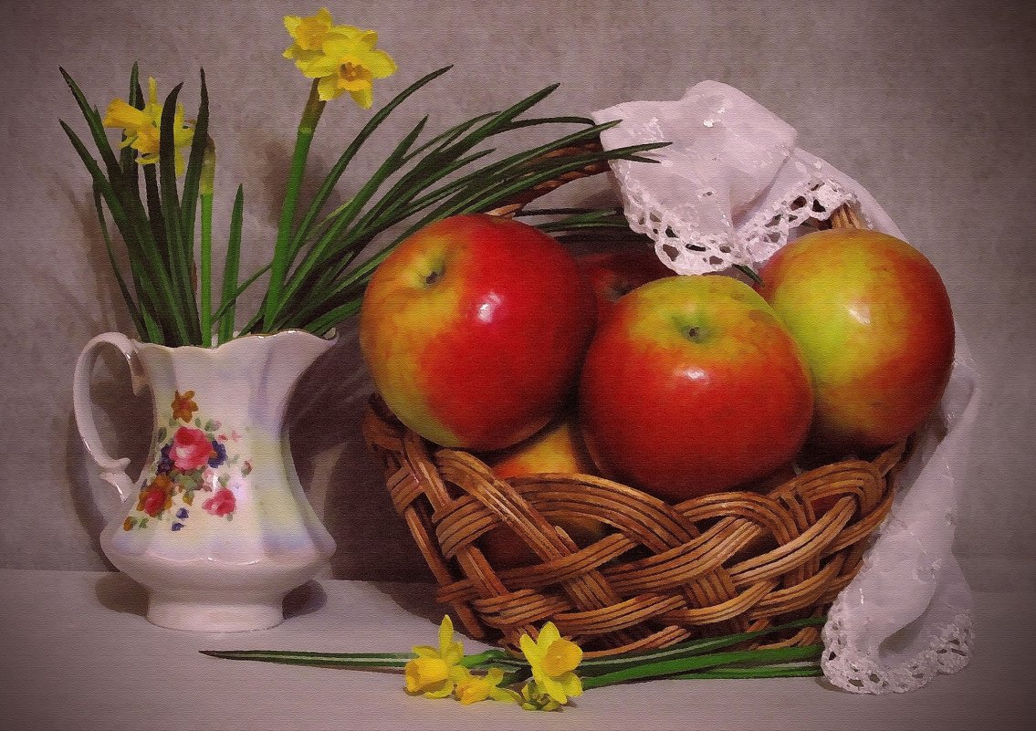 Натюрморт с яблоками - Мishka 298