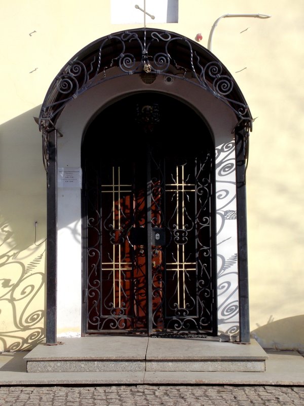 Двери храма - Фотогруппа Весна