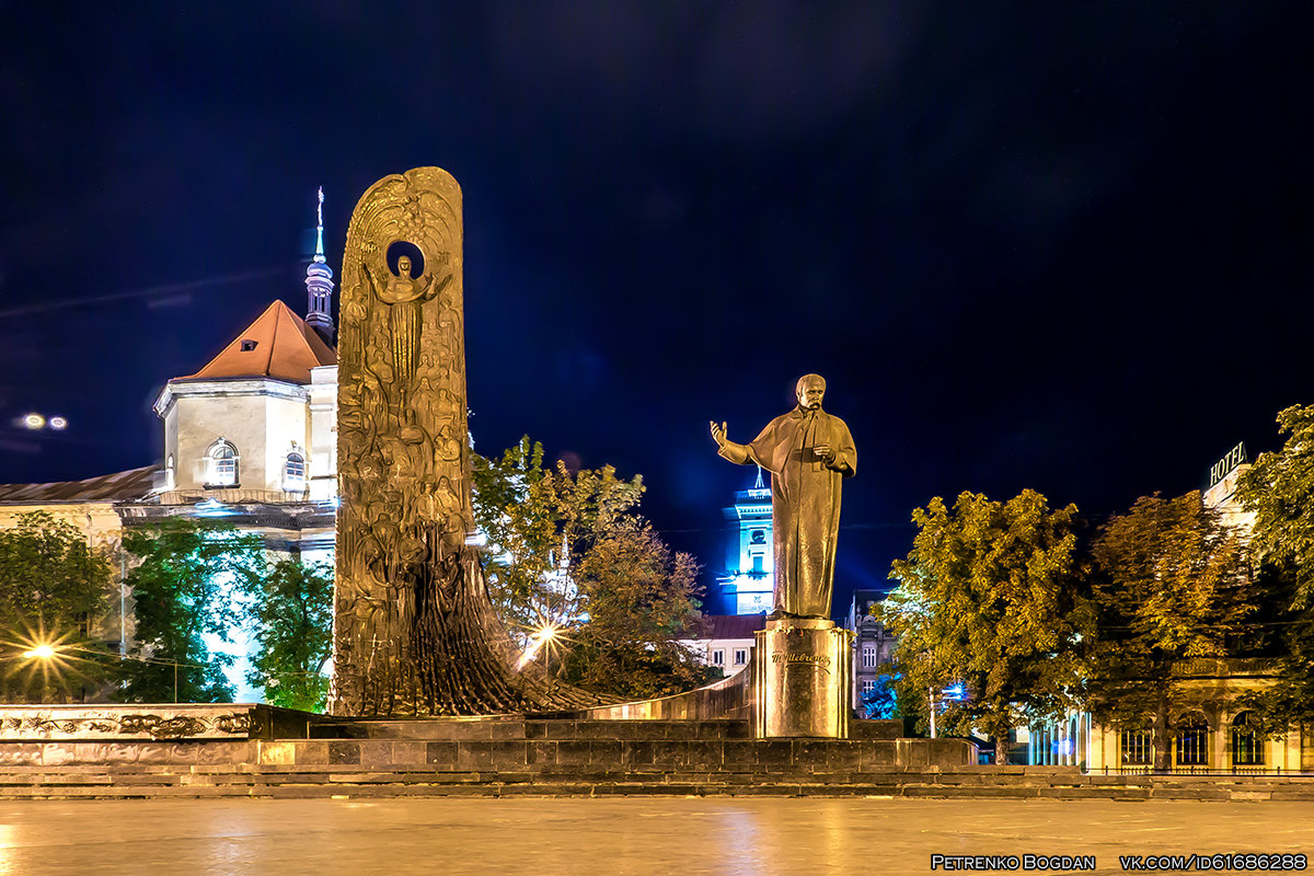 Памятник Тарасу Шевченко - Львов (Ночная версия) - Богдан Петренко