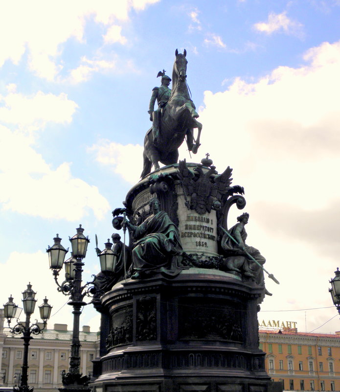 Памятник Царю Николаю I в Ст.-Петербурге. - Елена 