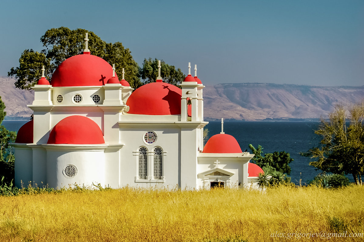 Греческая православная церковь на берегу озере Кинерет.Израиль - Александр Григорьев