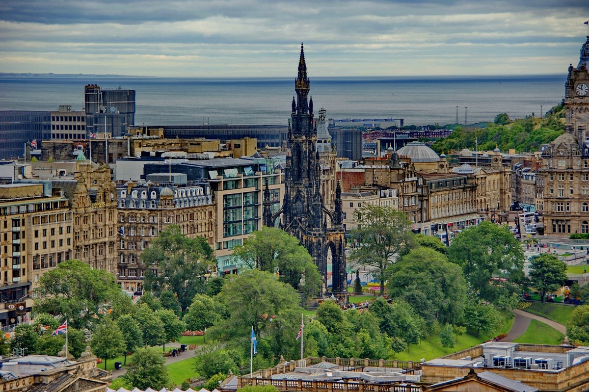 Вид на Эдинбург со стен Эдинбургской крепости - Free 