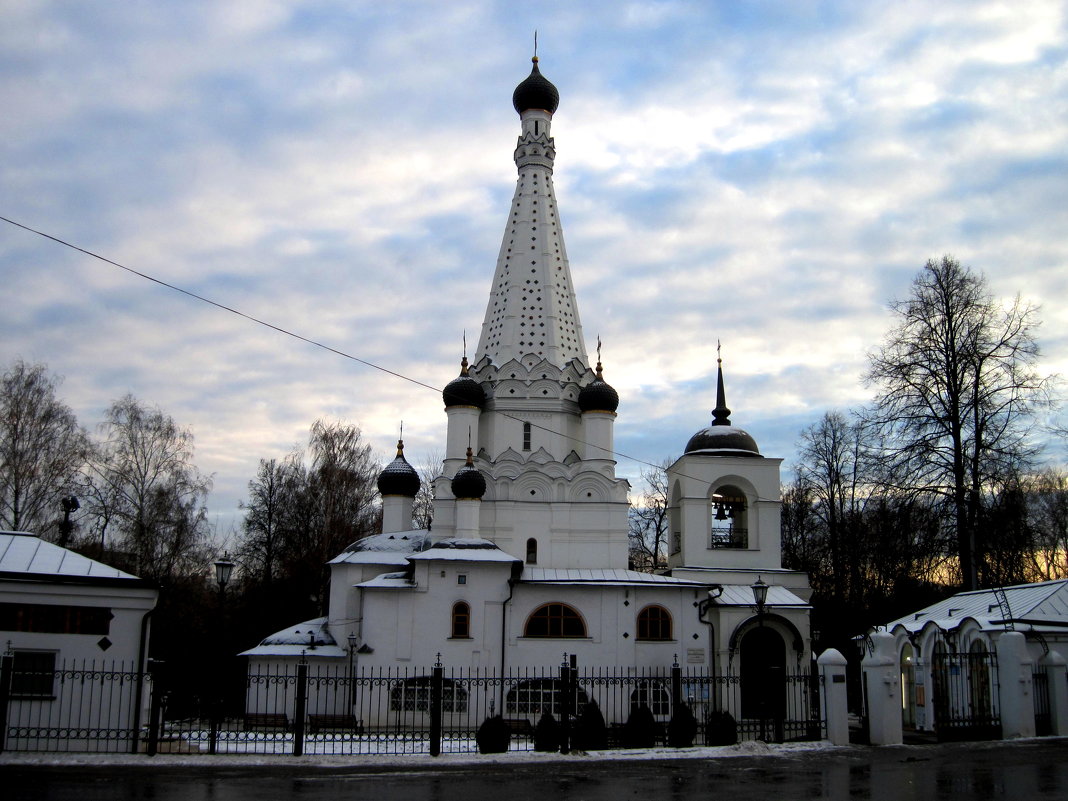 Покровская церковь в Южном Медведкове - alek48s 