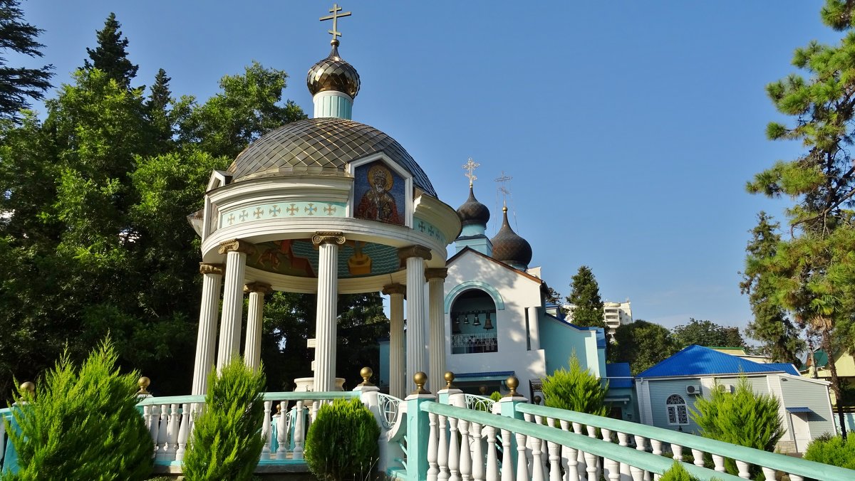 Водосвятная часовня при Троицкой церкви в Адлере. - СветЛана D