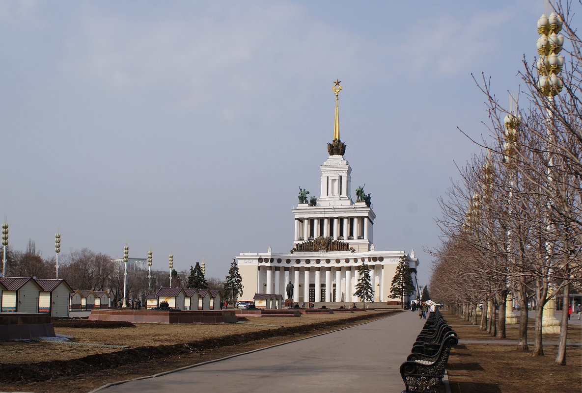 На ВДНХ - Николай Дони