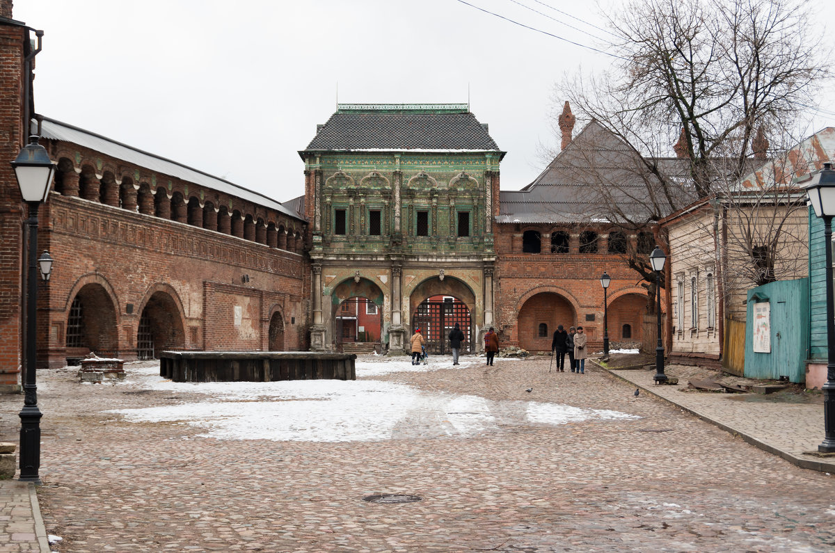 Крутицкое подворье - Марина Горелова 