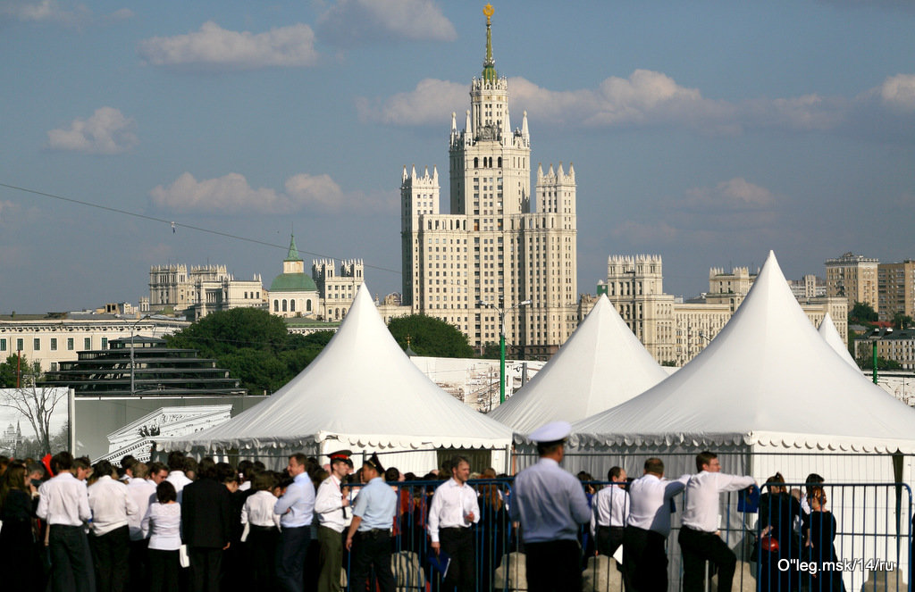 когда то Москва была белокаменная - Олег Лукьянов