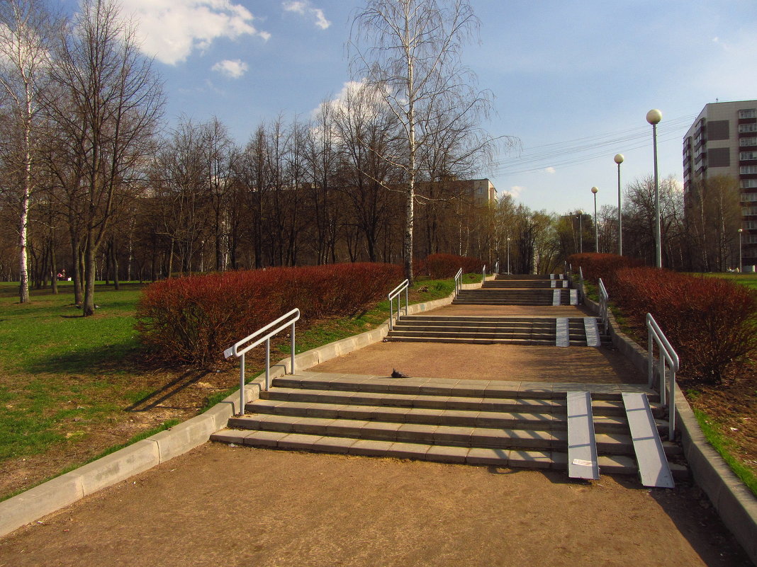 НЕ Потемкинская лестница в Одессе и НЕ на Дворцовой набережной - Андрей Лукьянов