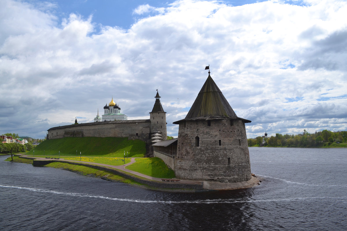 Псковский кремль - Наталья Левина