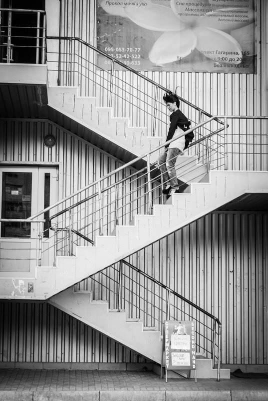 Stairs lady - Владимир 