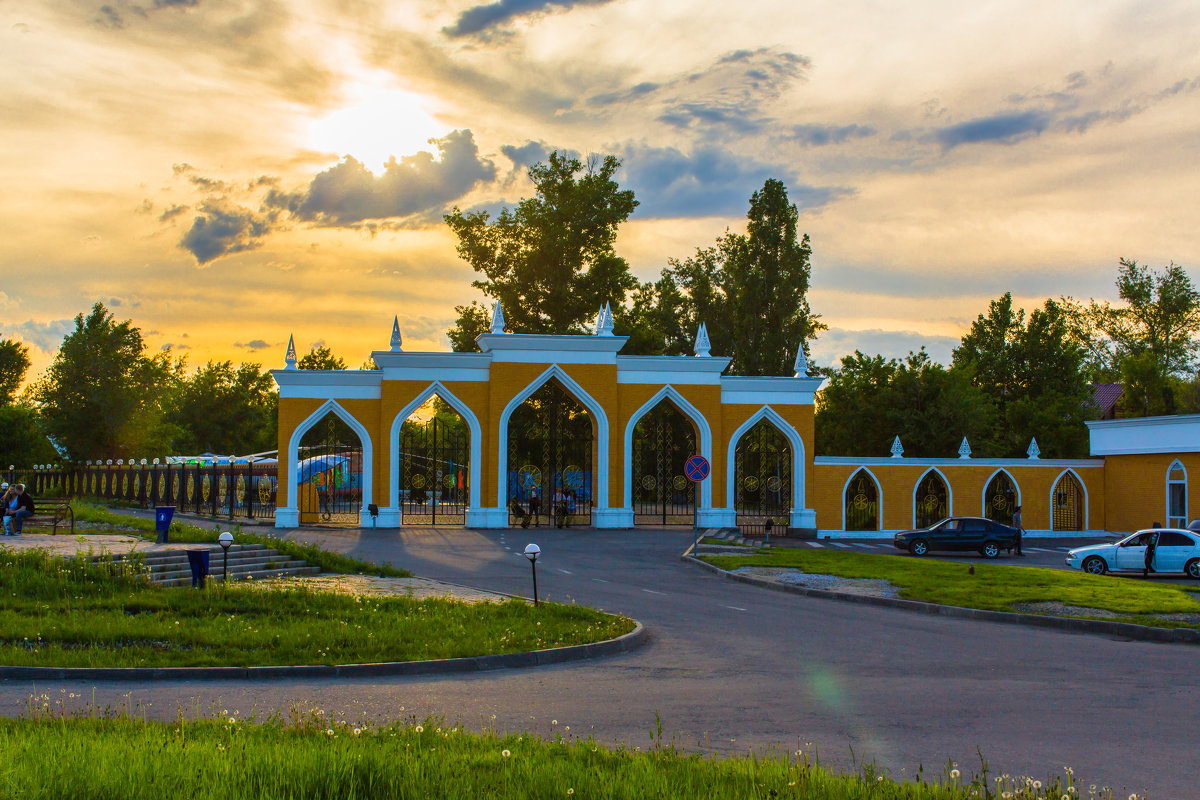 Усть - Каменогорск Центральный парк - Максим Рожин