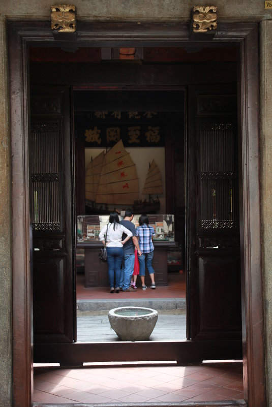 Дверь в китайский храм - Светлана Гусельникова
