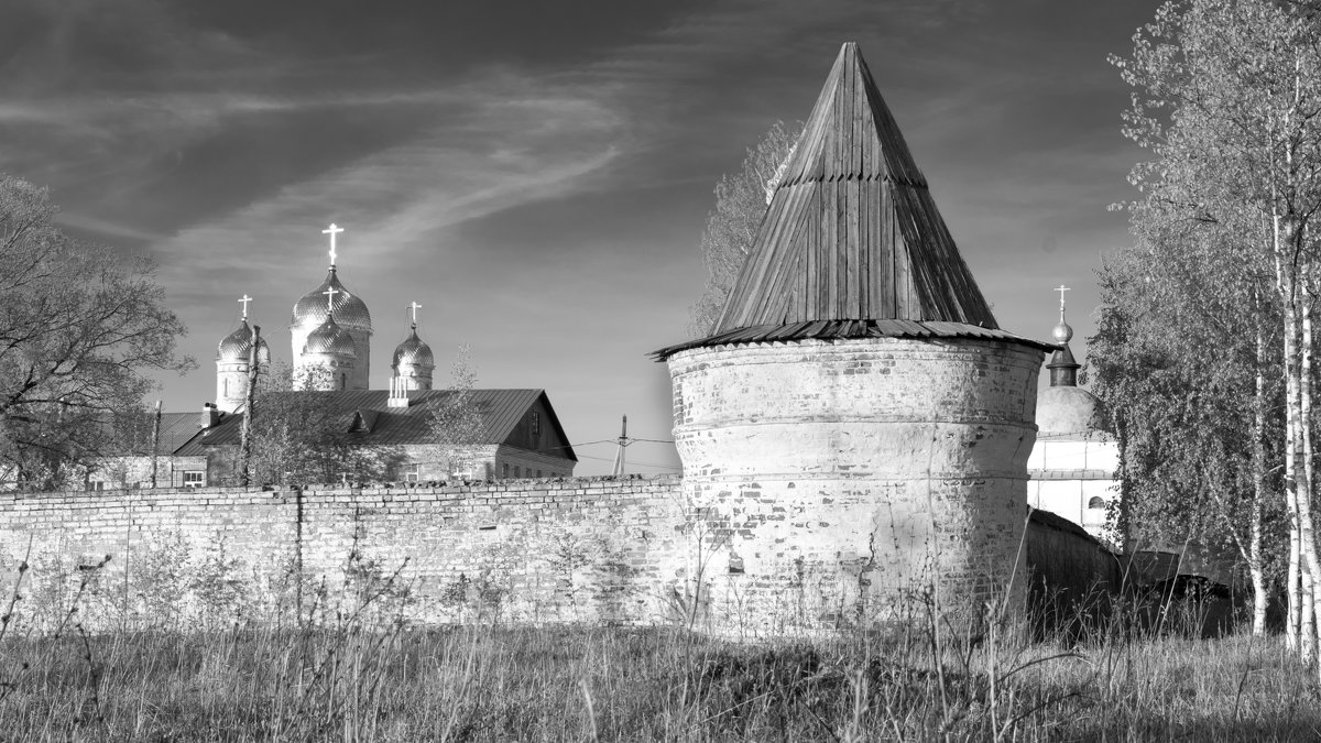 Монастырские стены - Павел Кочетов