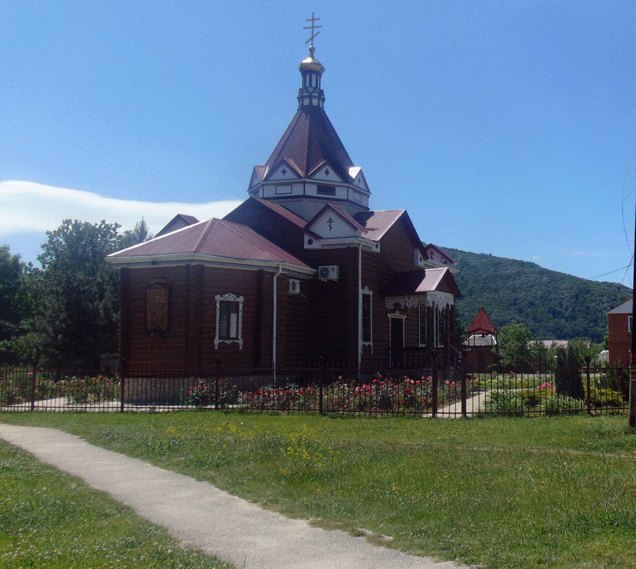 Церковь Димитрия Солунского в Каменномостском. Адыгея. - Юлия Бабитко