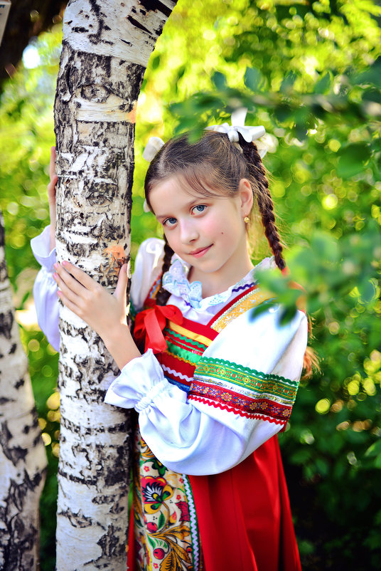 Девочка в русском костюме - марина алексеева