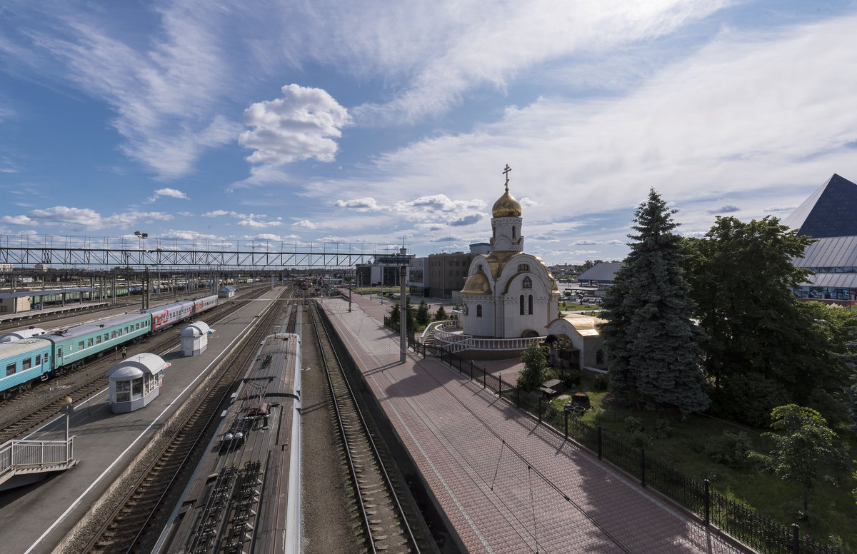 Привокзальная церковь - Александр Ширяев