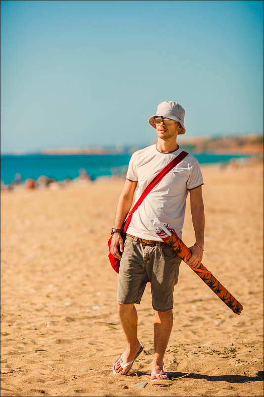 Люблю гулять по пляжному песку :) - Алексей Латыш