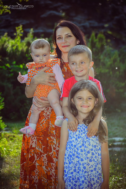 Многодетная мама - Olesya Glaros