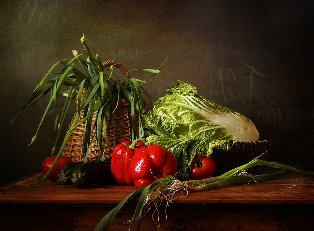 Овощи и лохматый лук - Татьяна Карачкова