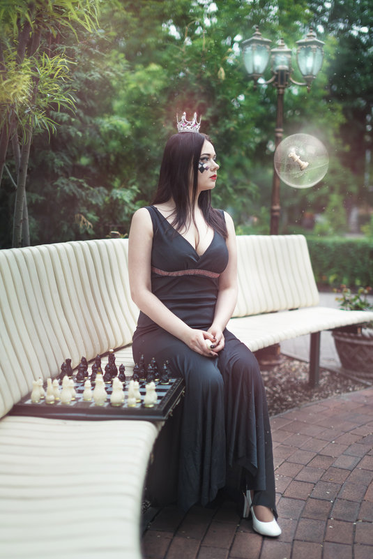 Черная шахматная королева - Мария Дергунова