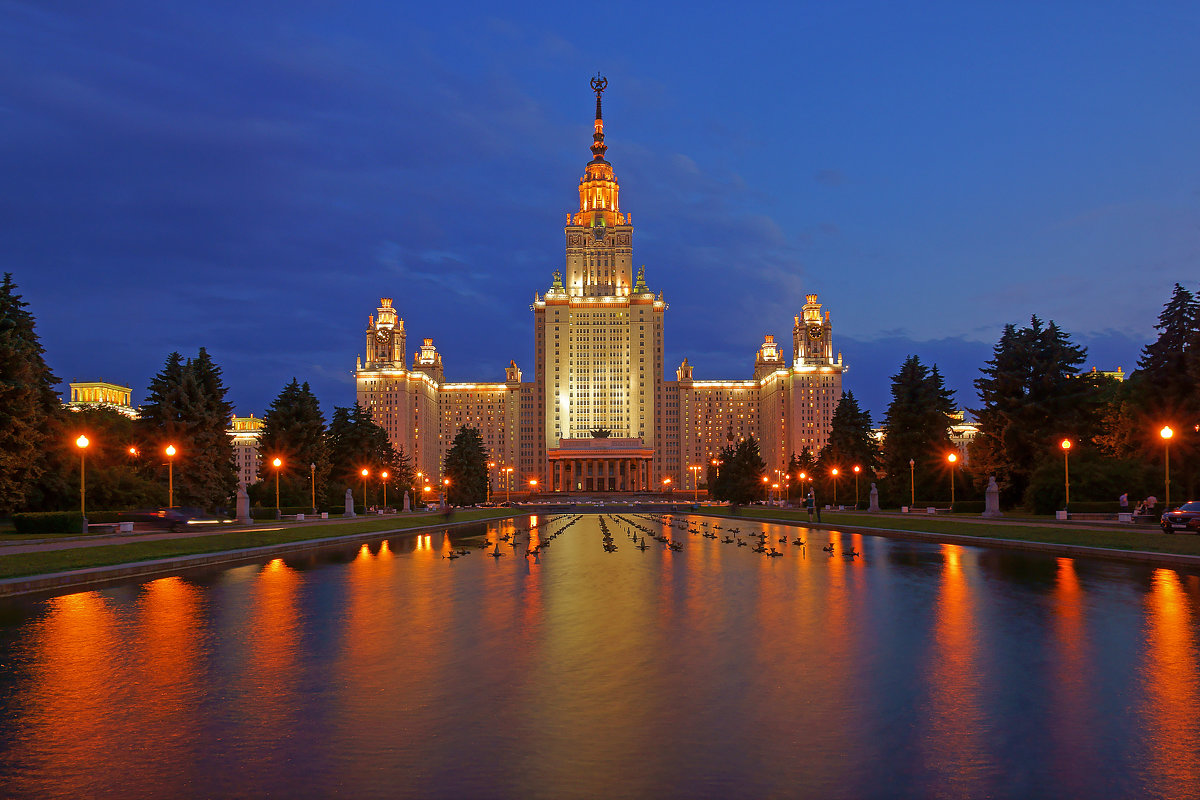 мгу ломоносова в москве