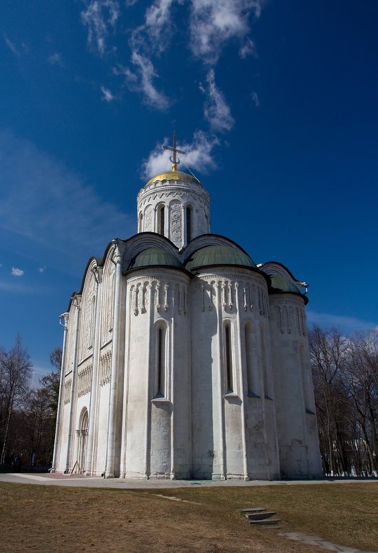 Дмитриевский собор - Константин 