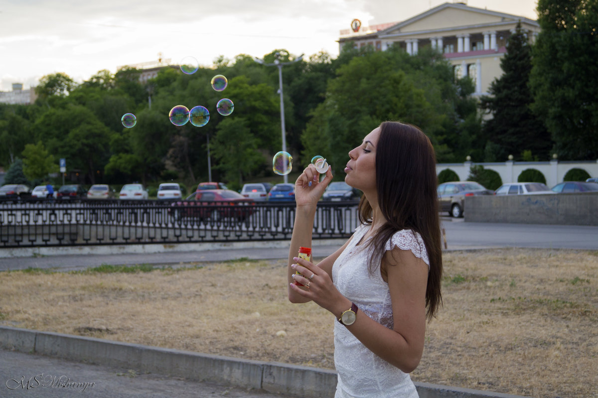 С мыльными пузырями - Mishanya Moskovkin