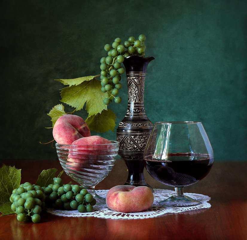Про красное вино, персики и зеленый виноград... - Людмила Крюкова