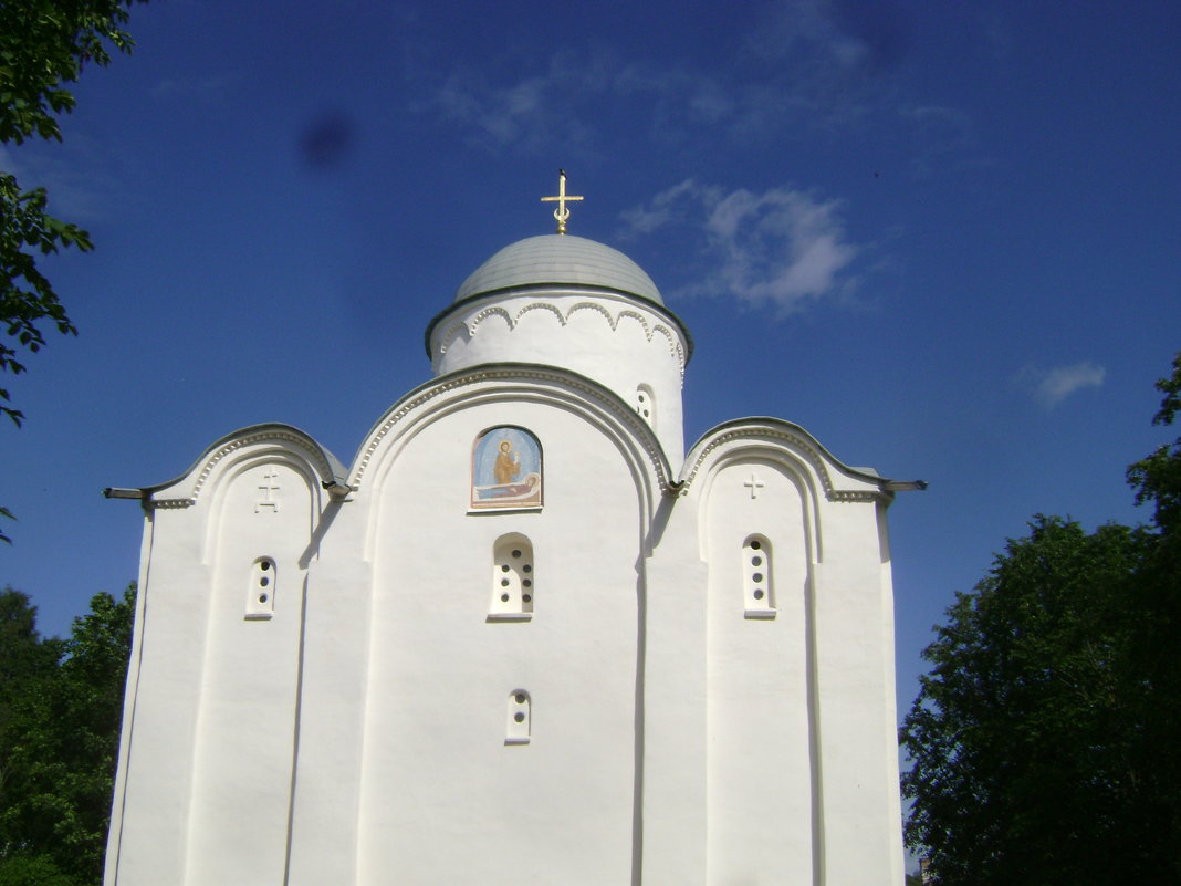 XII век. Церковь Успения - Марина Домосилецкая