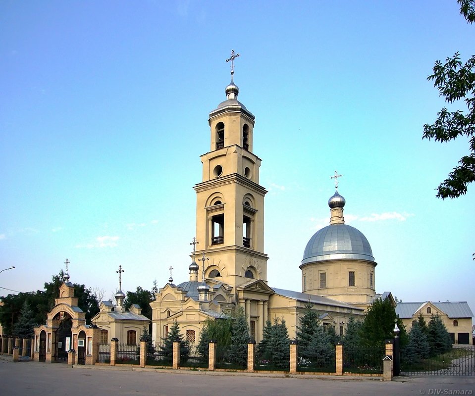 Церковь Святой Троицы (1806 г.) в селе Екатериновка Самарской Губернии - Денис Кораблёв
