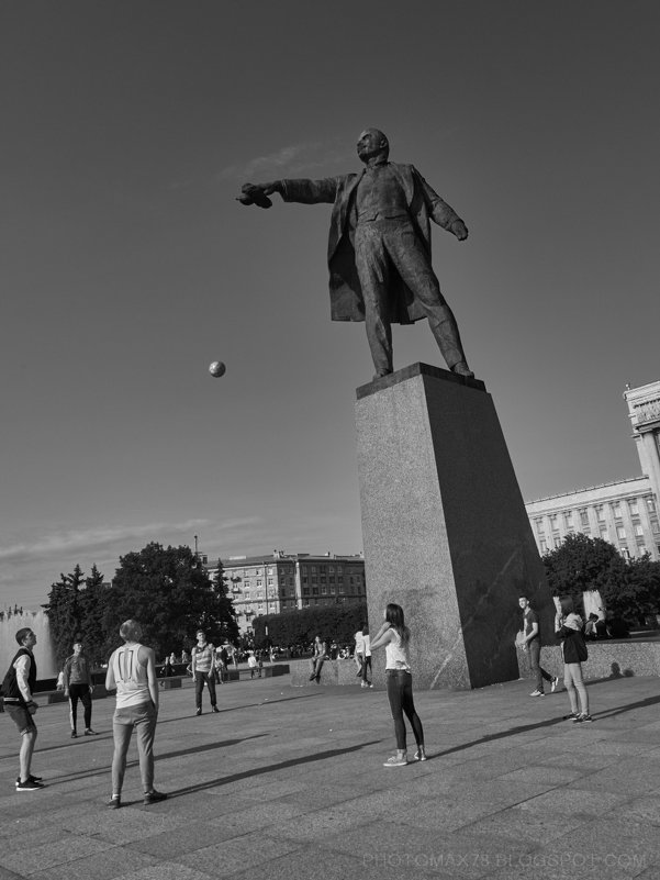 Ленин на подаче - Александр Максимов