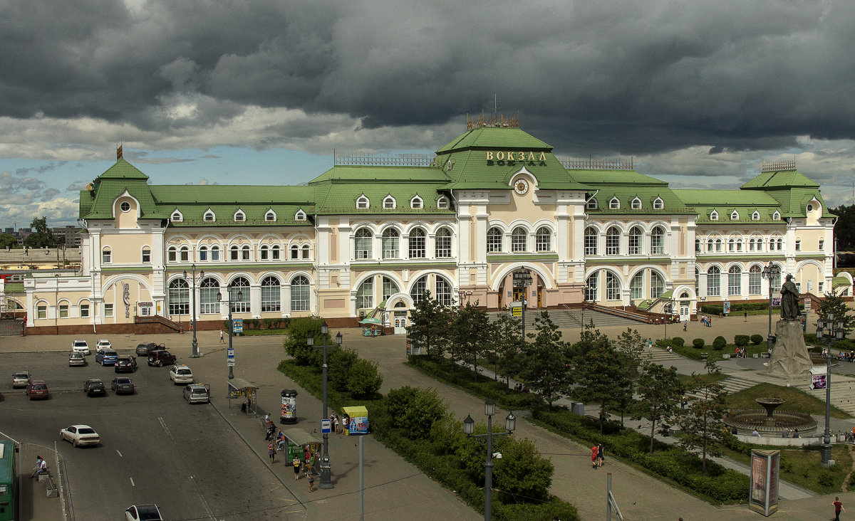 ЖД вокзал в Хабаровске. - Валерий Майоров