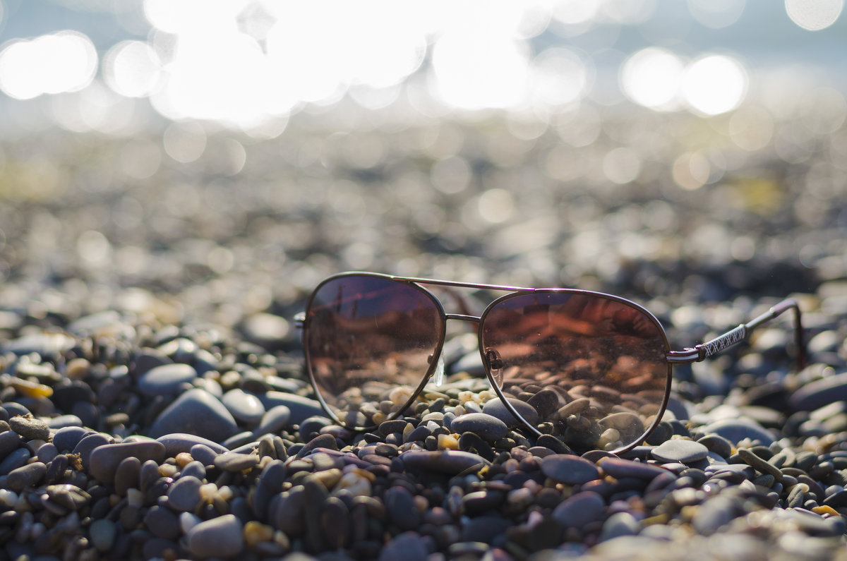 Солнце, пляж, очки - Андрей Мирошниченко