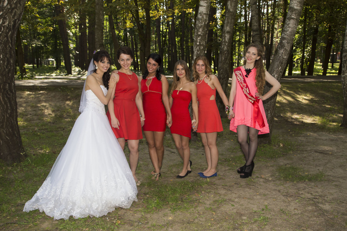 Невеста с подружками - Екатерина Сидорова
