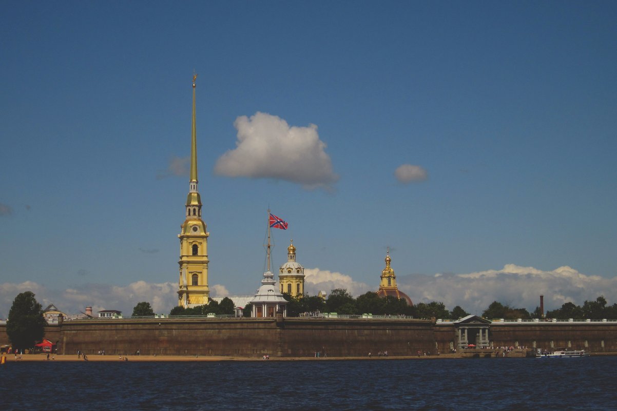 Вид на Петропавловскую крепость (Санкт-Петербург) - Павел Зюзин