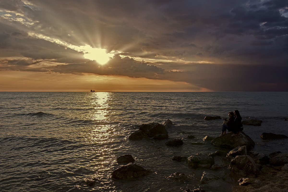 Провожая закат - Виктор Мороз