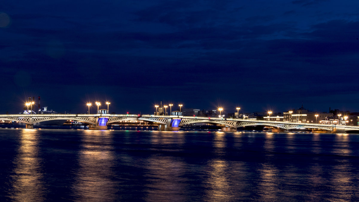 Благовещенский мост ночью - Alexey alexeyseafarer@gmail.com
