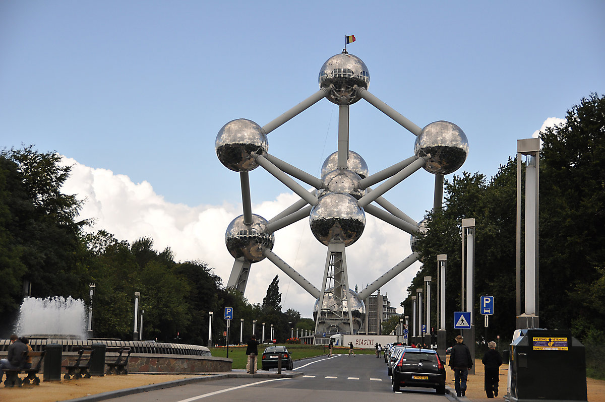 Атомиум-символ Брюсселя - Евгений Дубинский