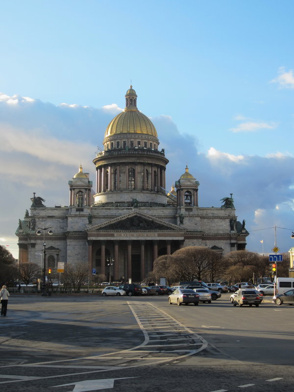 Исакиевский собор вертикальное фото