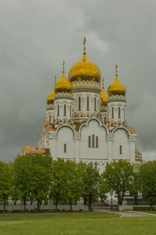 Собор Преображения Господня в Тольятти. Ненастный день. - Сергей Сердечный