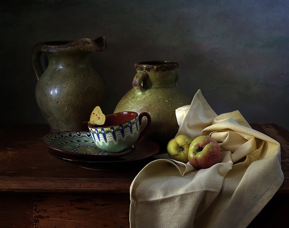 Зеленый кувшины, яблоки и незваная гостья - Татьяна Карачкова