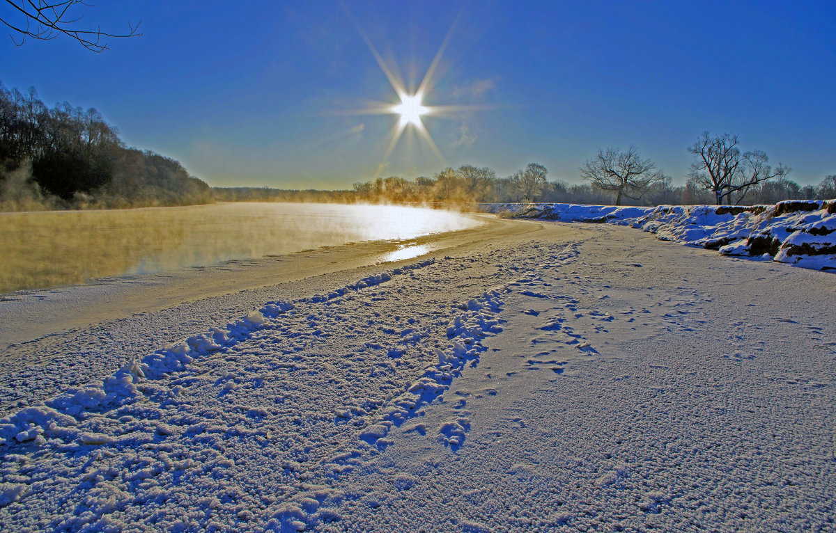 Утреннее Солнце на зимней реке - Евгений Дубовцев