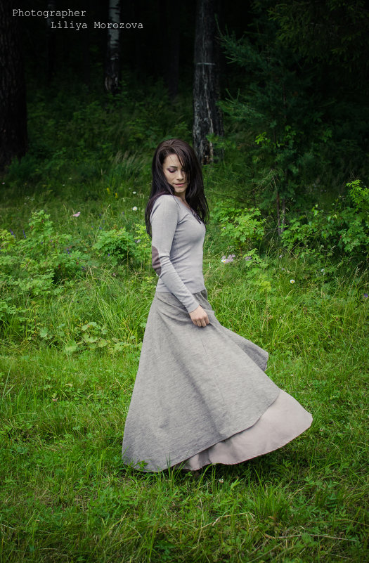 Девушка в загадочном лесу - Лилия Морозова