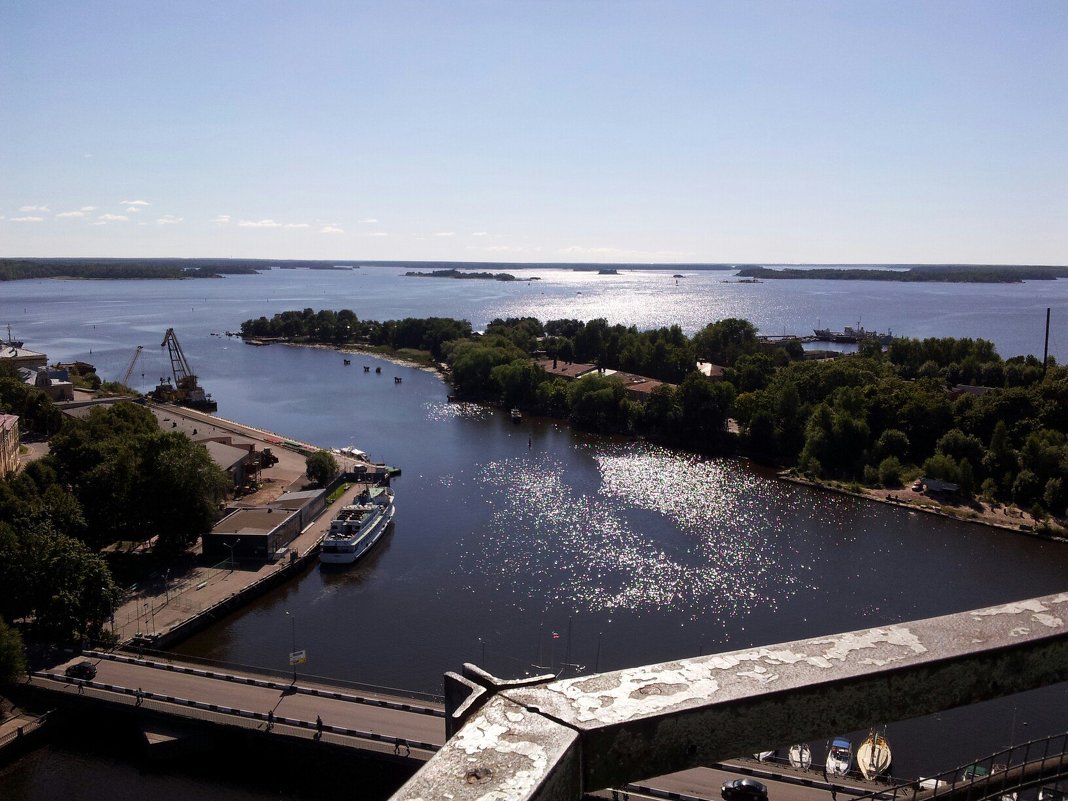 Вгляд на Финский залив из окон Выборгского замка. - Жанна Викторовна