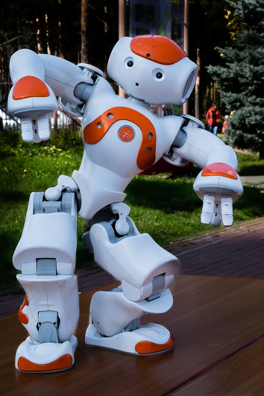 Танцующий робот - Марк Э