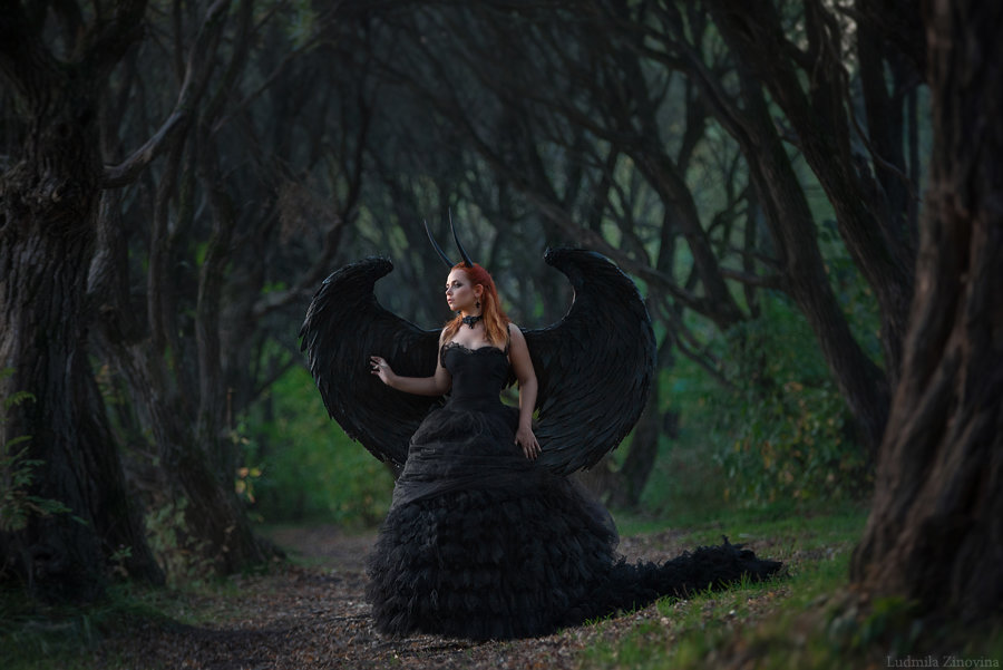 Black angel - Ludmila Zinovina