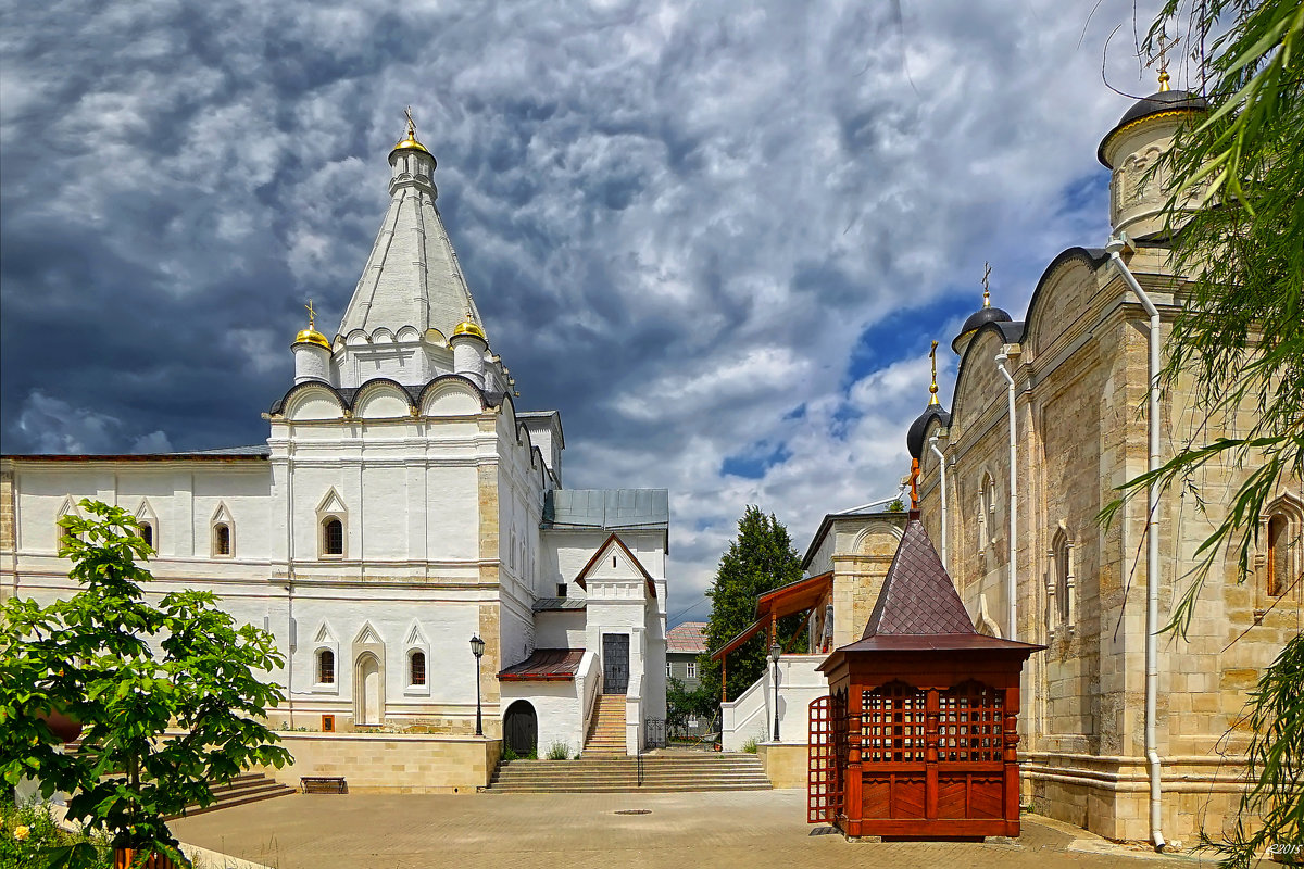 Высоцкий монастырь Серпухов внутри